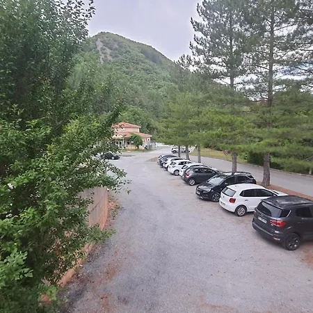 Joli T2 N 2 Dans Un Ecrin De Verdure Appartement