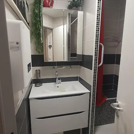 Appartamento Joli T2 N 2 Dans Un Ecrin De Verdure